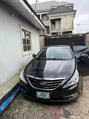 Hyundai Sonata 2013 Black
