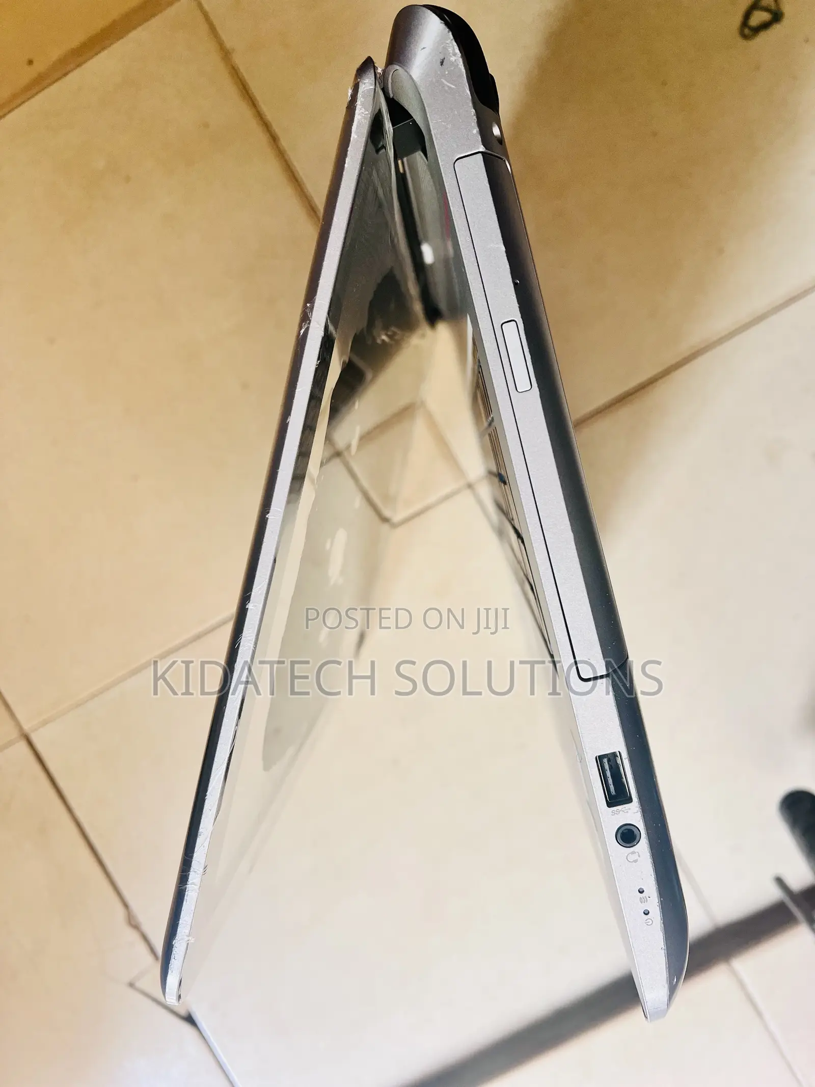 Laptop Lenovo V330 8GB Intel Core i5 SSD 256GB