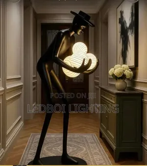 Sculpture Standing Lamp