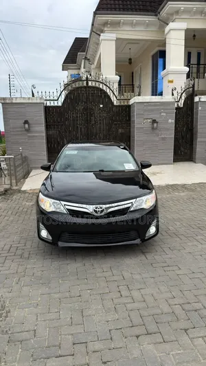 Toyota Camry LE 4dr Sedan (2.5L 4cyl 6A) 2013 Black