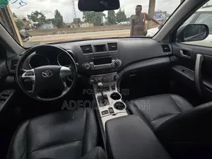 Toyota Highlander 2011 Gray