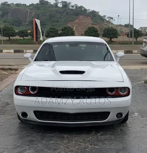 Dodge Challenger 2022 White