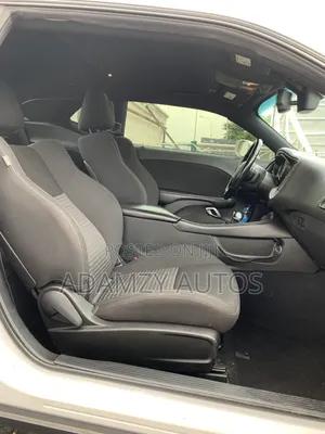 Dodge Challenger 2022 White