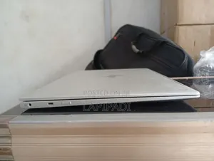 Laptop HP EliteBook 1030 8GB Intel Core i5 SSD 256GB