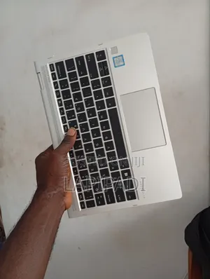 Laptop HP EliteBook 1030 8GB Intel Core i5 SSD 256GB