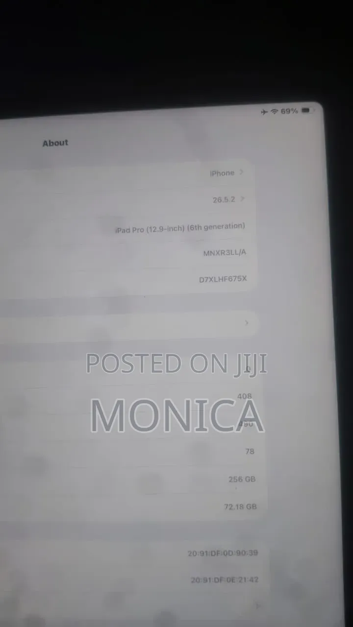 Apple iPad (2022) 8 GB Gray