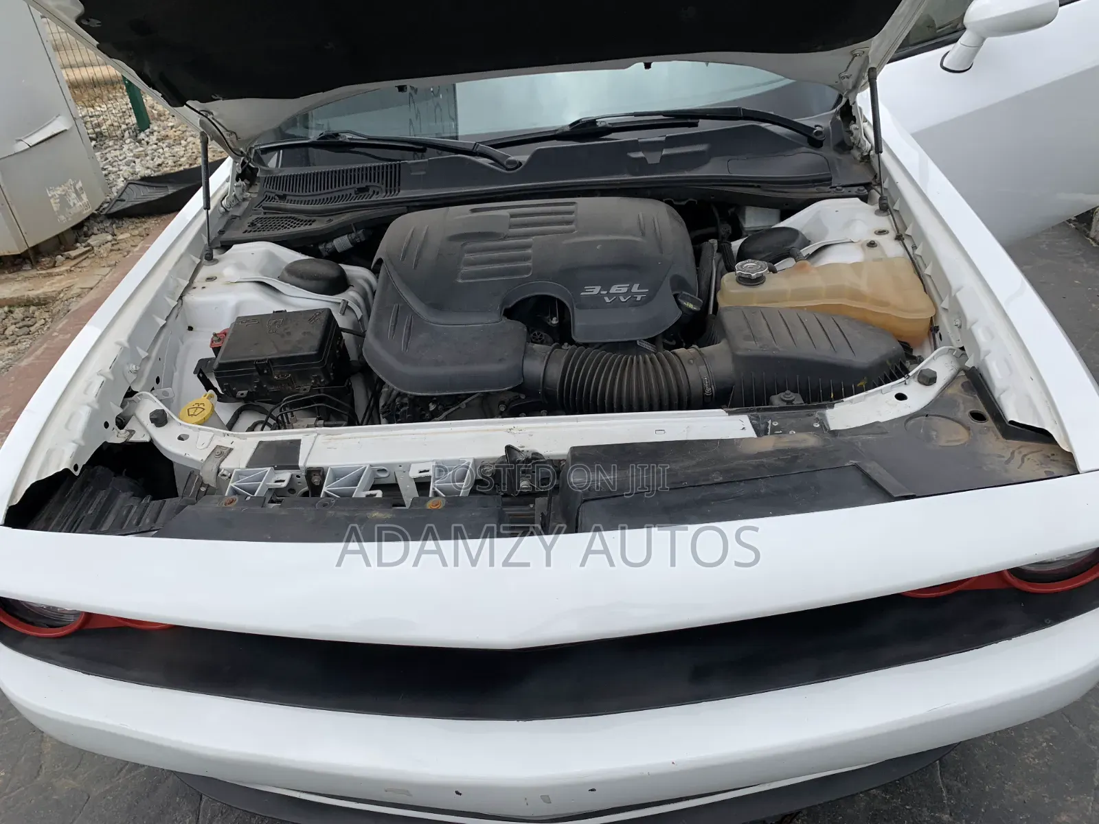 Dodge Challenger 2022 White