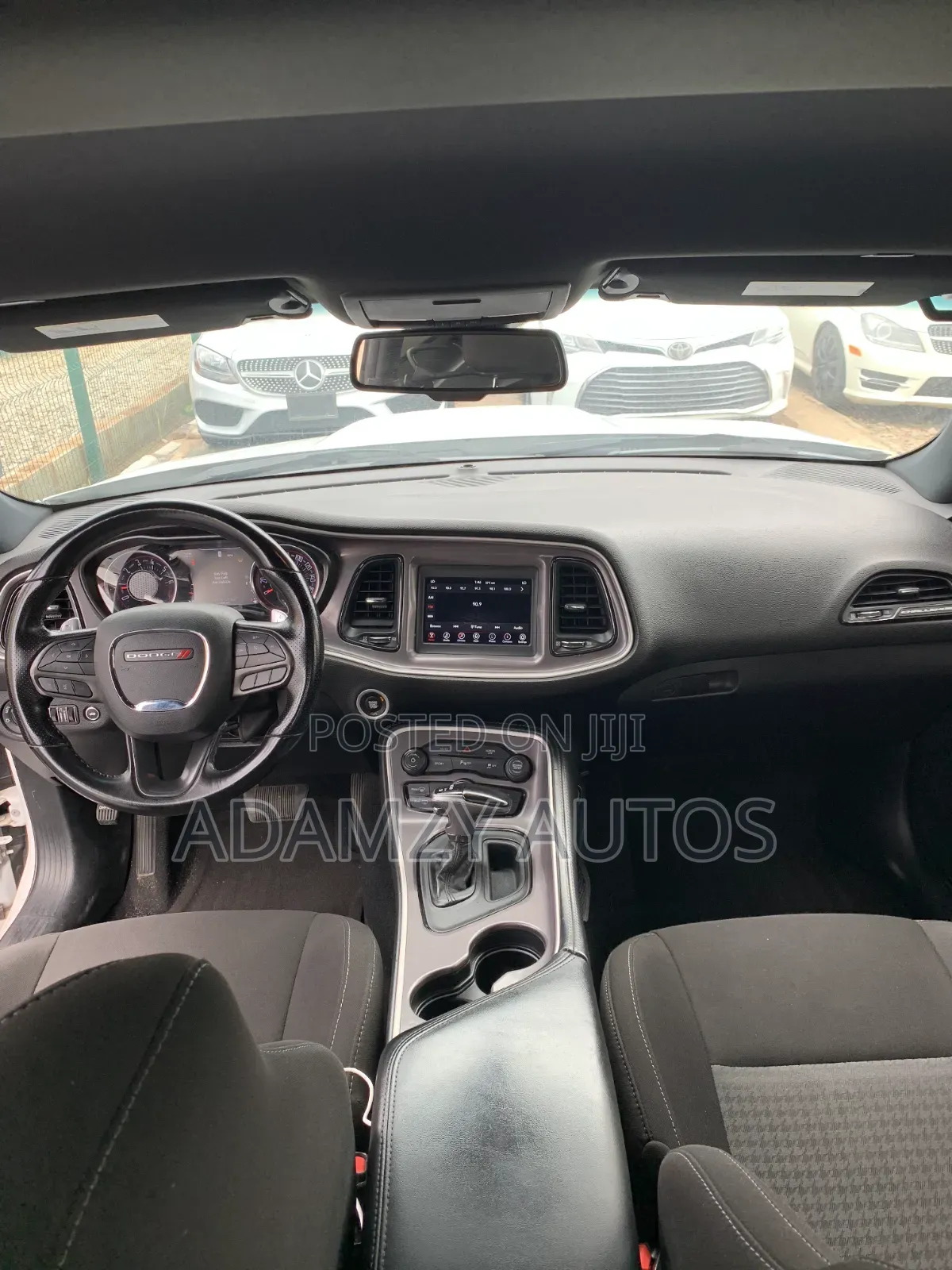 Dodge Challenger 2022 White