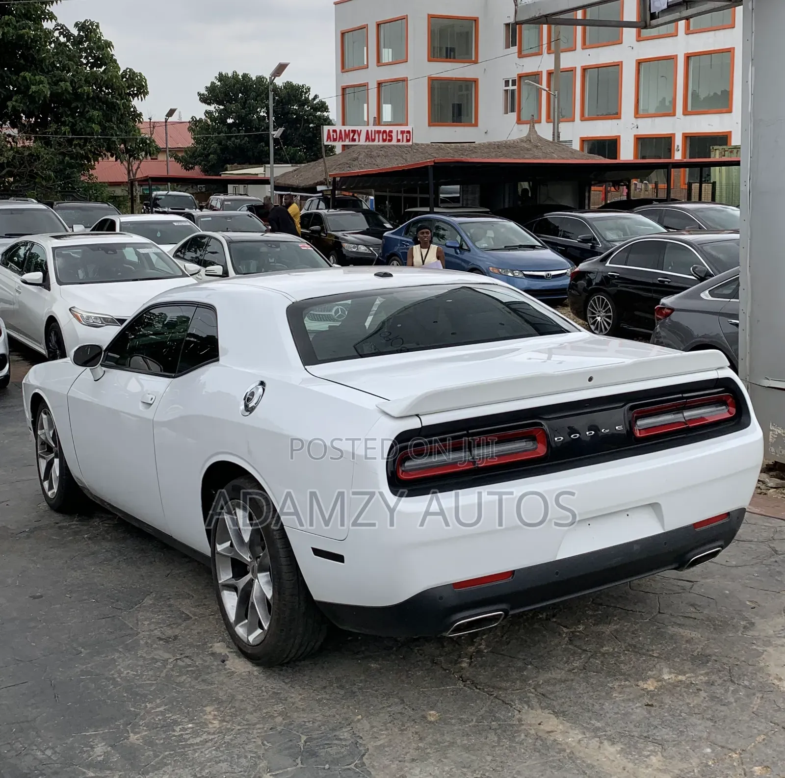 Dodge Challenger 2022 White