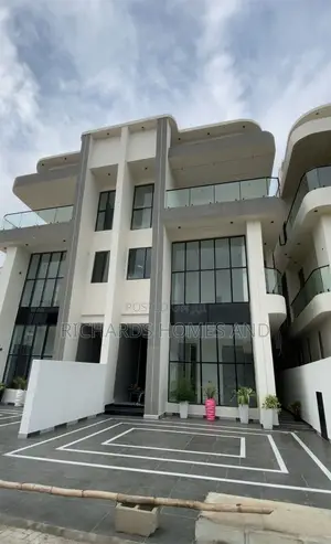 5bdrm Duplex in Lekki Phase 1 for sale