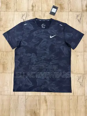 Nike Sport Top