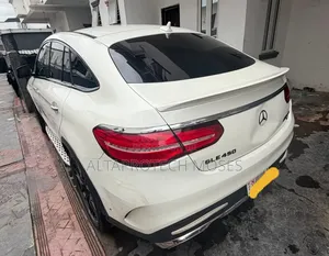 Mercedes-Benz GLE-Class 2016 White
