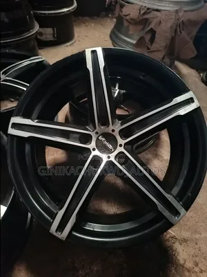 17 Rim for Lexus Es350, and Any 17 Rim Hub Vehicle