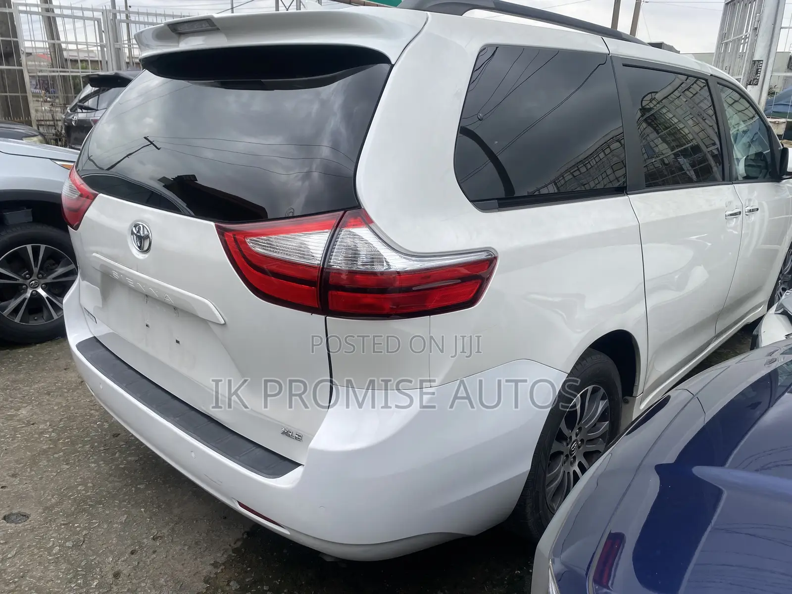 Toyota Sienna 2018 White