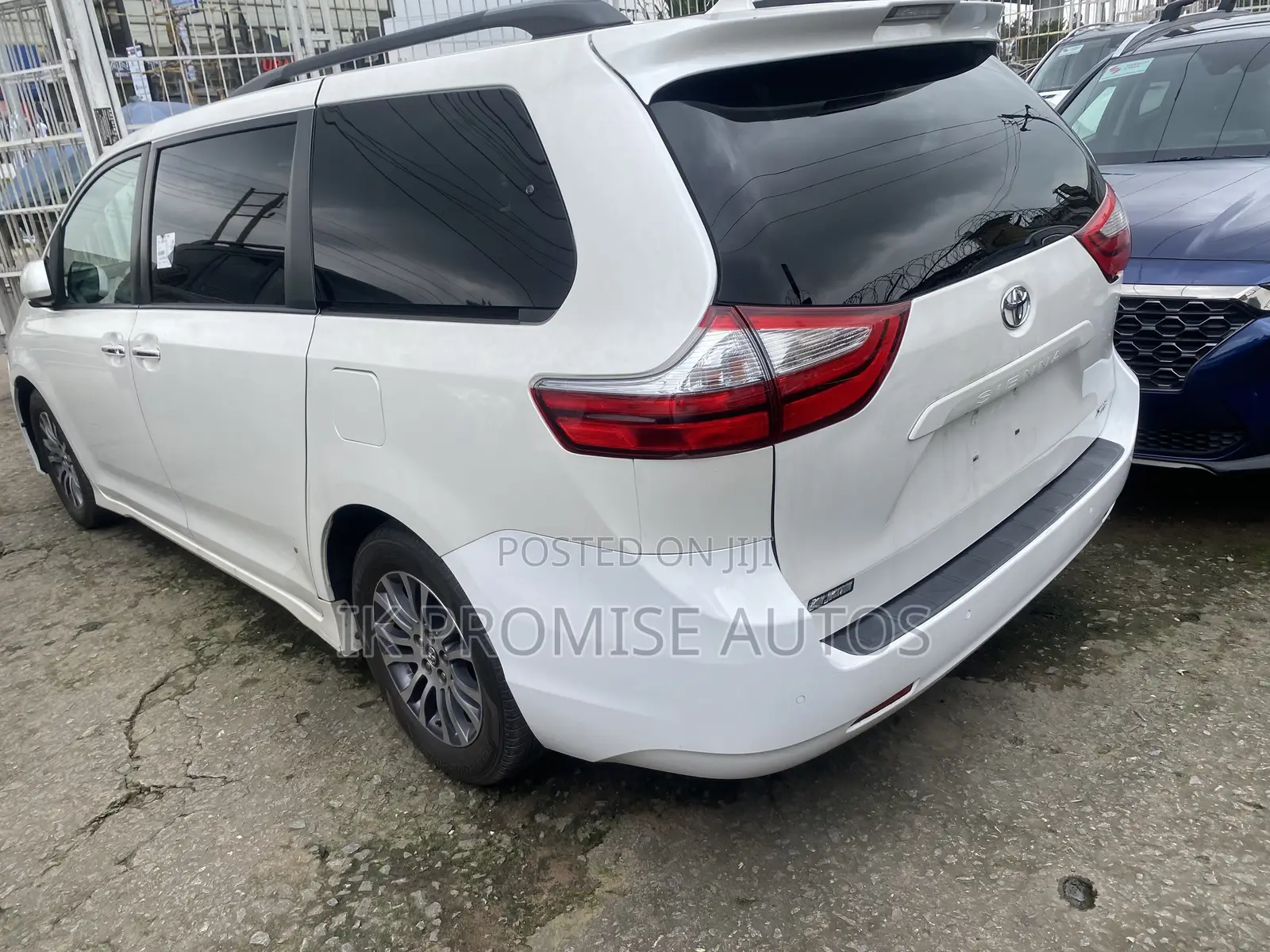 Toyota Sienna 2018 White