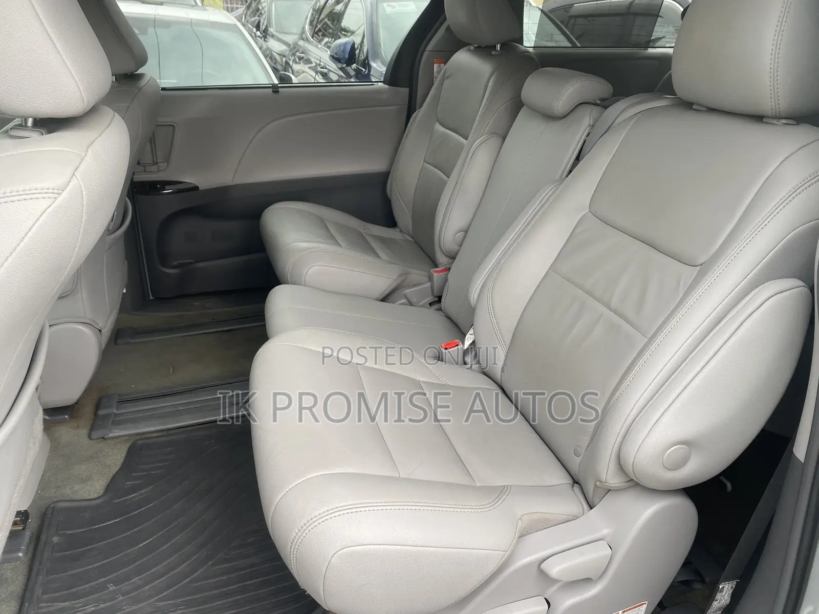 Toyota Sienna 2018 White