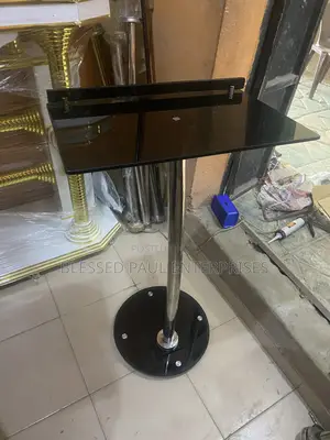 Single Pole Glass Pulpit