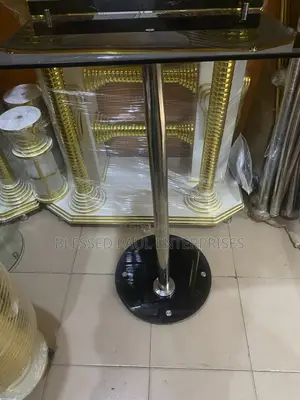 Single Pole Glass Pulpit