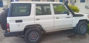 Toyota Land Cruiser 2018 Gray