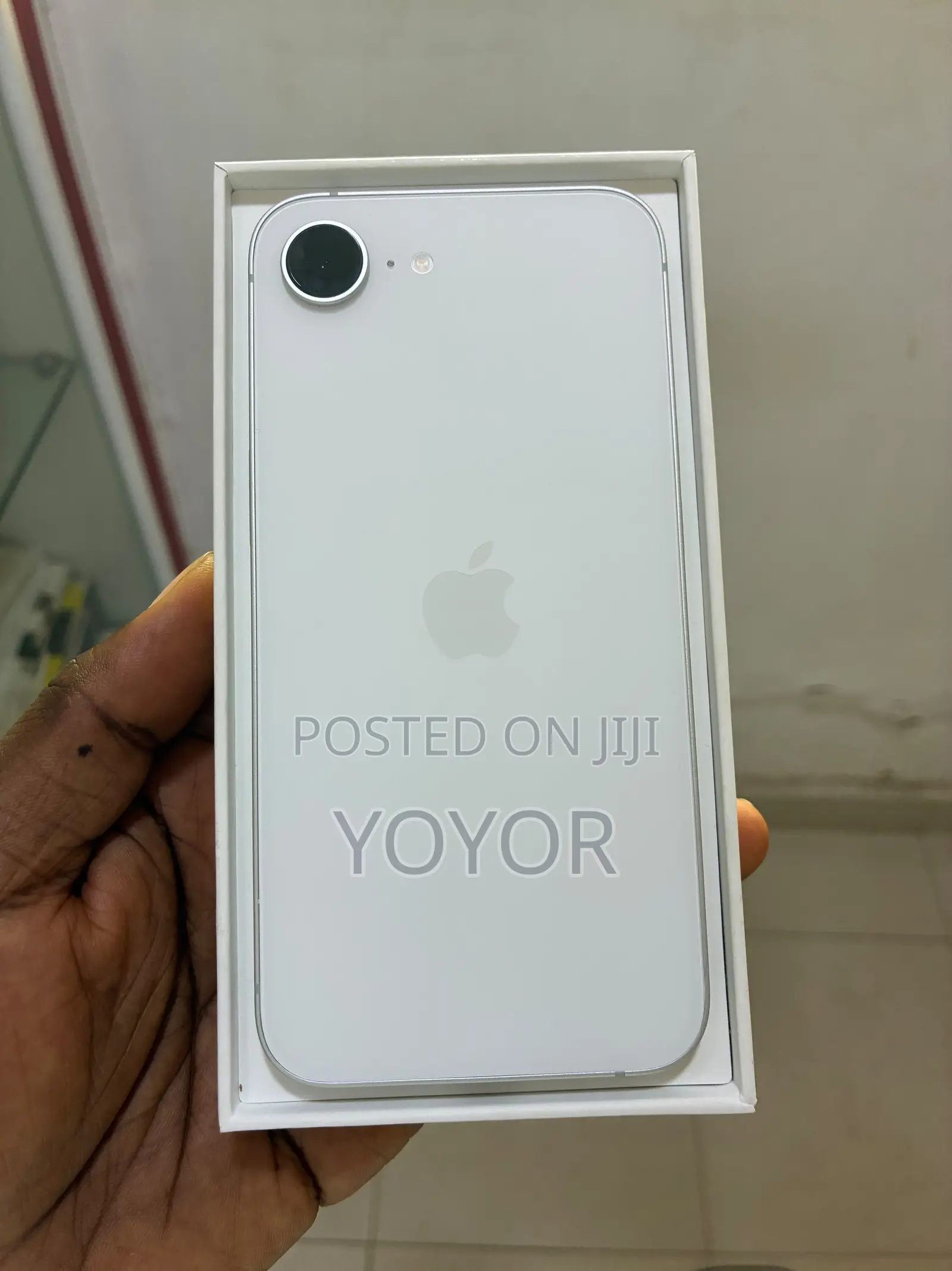 New Apple iPhone 16e 128 GB White