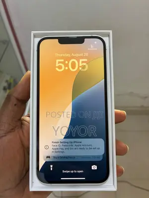 New Apple iPhone 16e 128 GB White