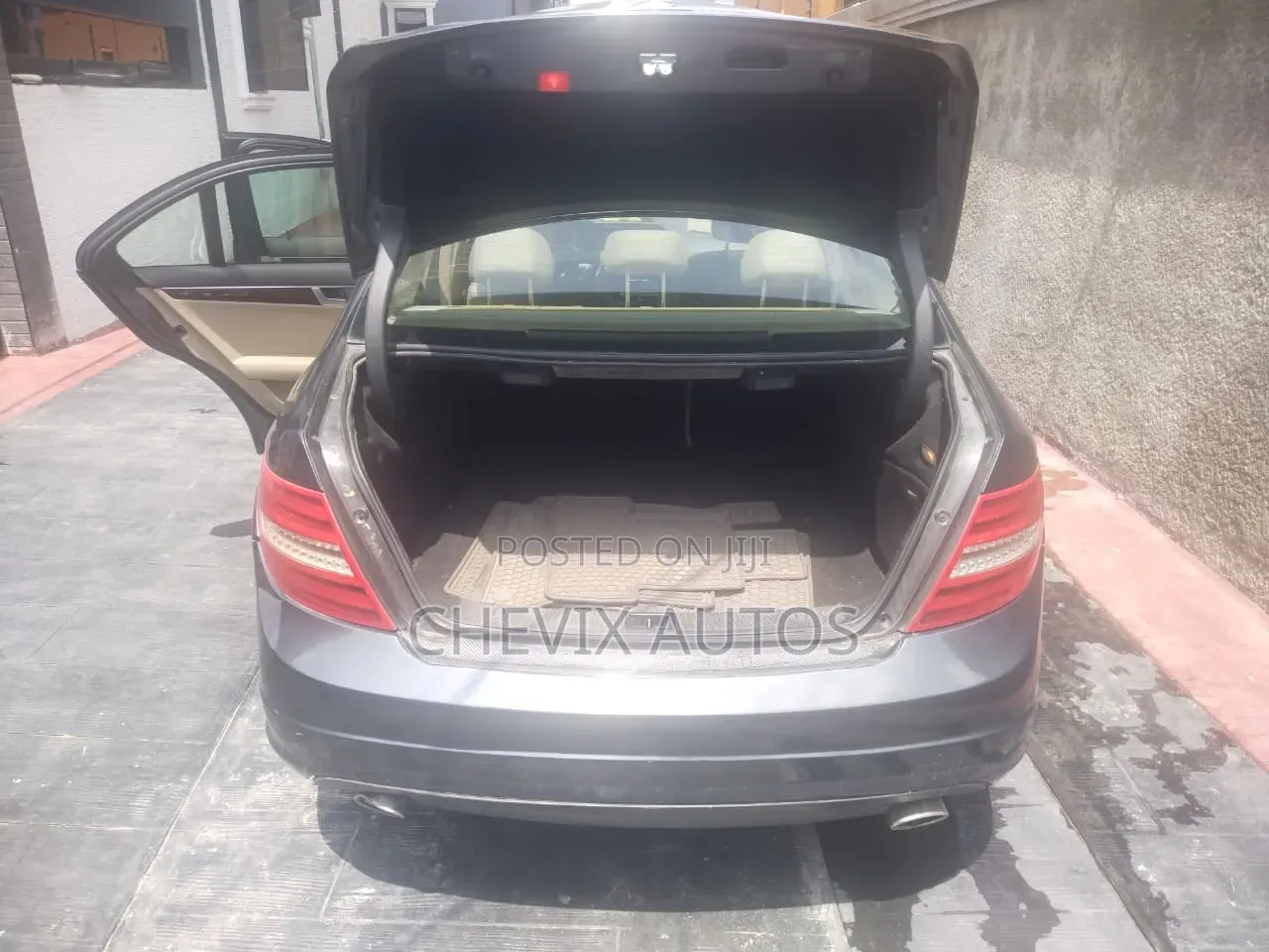Mercedes-Benz C300 2013 Black