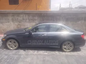 Mercedes-Benz C300 2013 Black