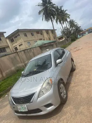 Nissan Versa 1.6 S Sedan CVT 2012 Gray