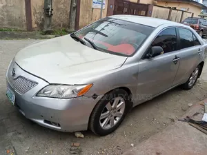 Toyota Camry 2009 Silver