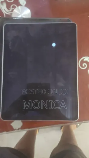 Apple iPad (2022) 8 GB Gray
