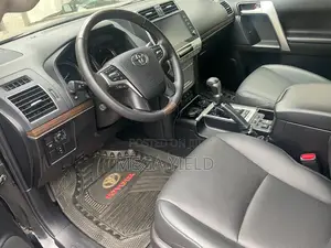 Toyota Land Cruiser Prado 4.0 2022 Black