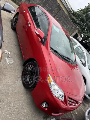 Toyota Corolla LE Special Edition 4dr Sedan (1.8L 4cyl 4A) 2013 Red