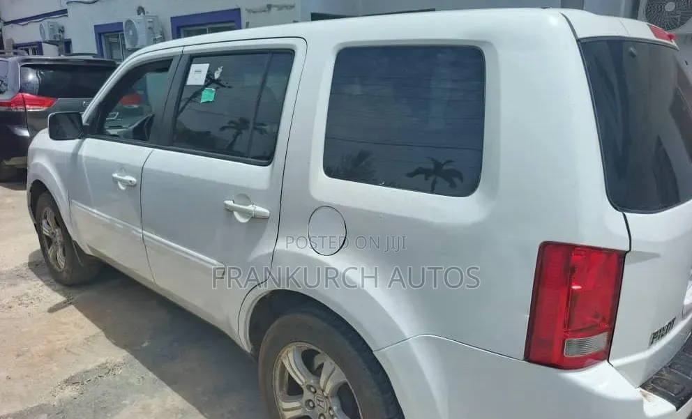 Honda Pilot 2012 White