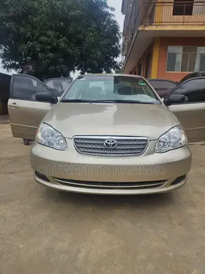 Toyota Corolla 2006 Gold