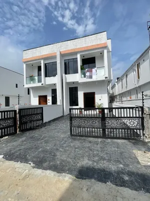 4bdrm Duplex in Ikota for sale