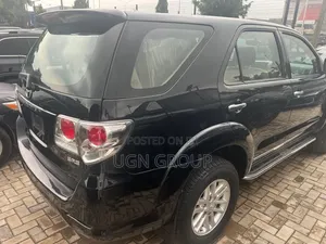 Toyota Fortuner 2015 Black
