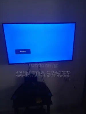 Hisense 43-Inch LED TV (Model: 43B5100P) - Clean Condition