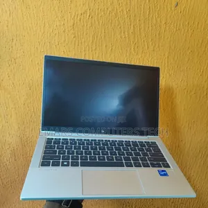 Laptop HP EliteBook 830 G8 16GB Intel Core i7 SSD 512GB