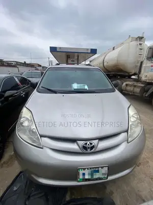 Toyota Sienna 2008