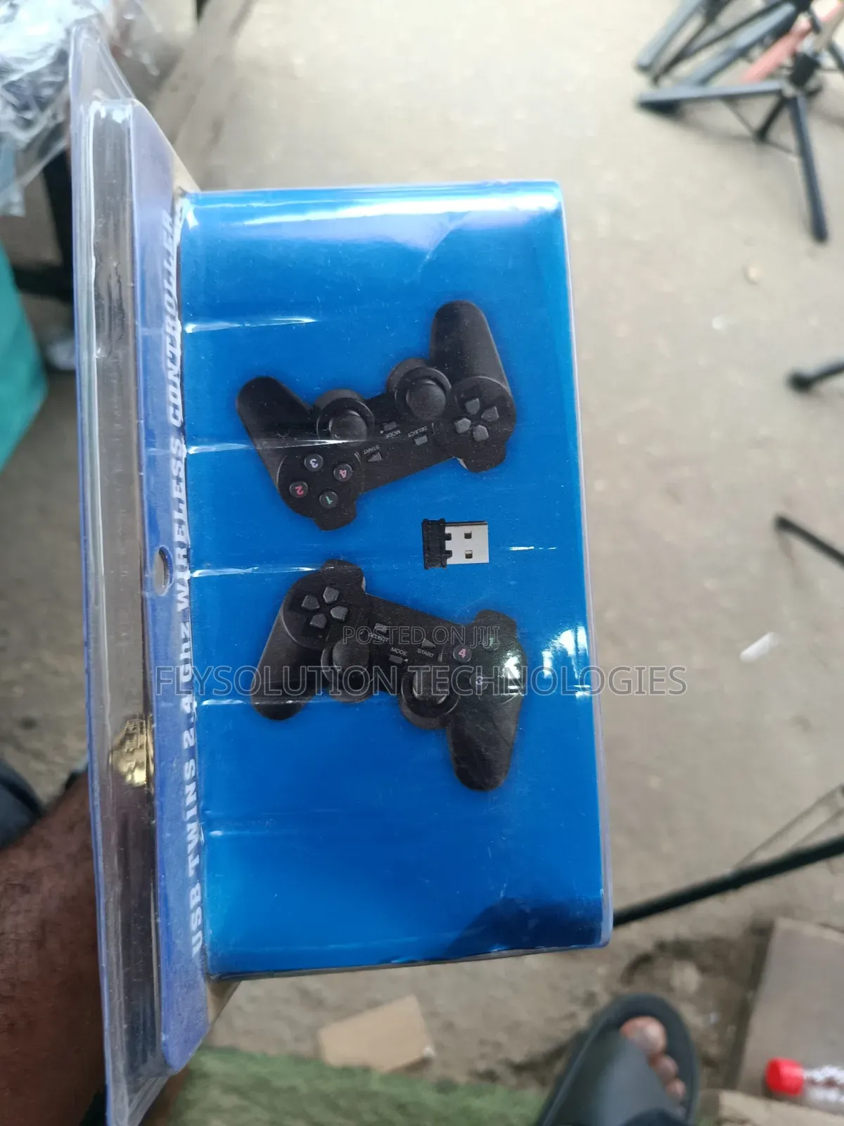 USB Twins 2.4GHz Wireless Vibration Controller