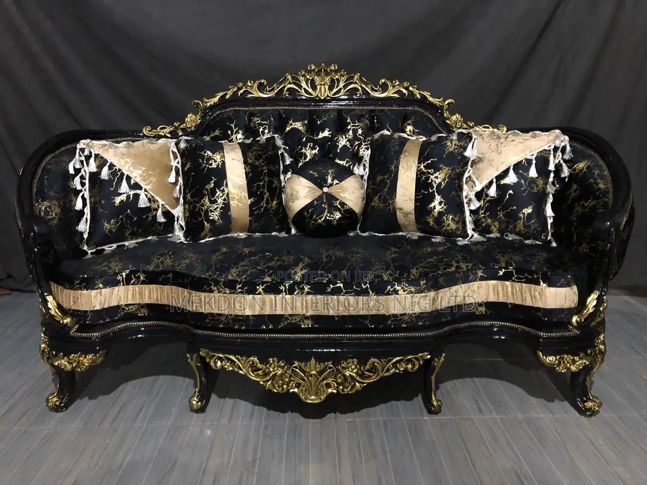 Royal Executive Sofa by 4 Seater
