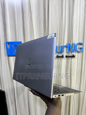 Laptop HP ZBook Firefly G8 4GB Nvidia SSD 512GB