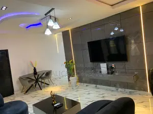 Fifteenoowsix 2 Bedroom Apartment