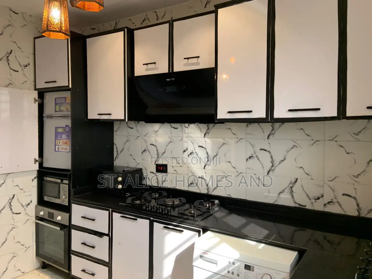 Fifteenoowsix 2 Bedroom Apartment