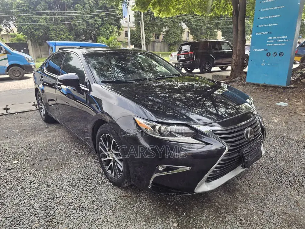 Lexus ES 2019 Blue