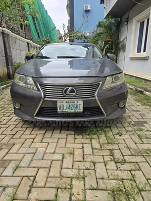 Lexus ES 2013 Gray