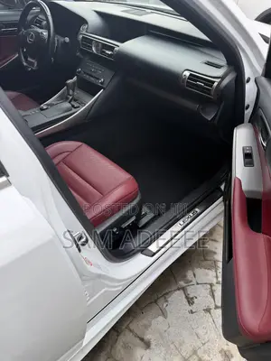 Lexus IS 350 AWD 2015 White