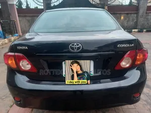 Toyota Corolla 2010 Black