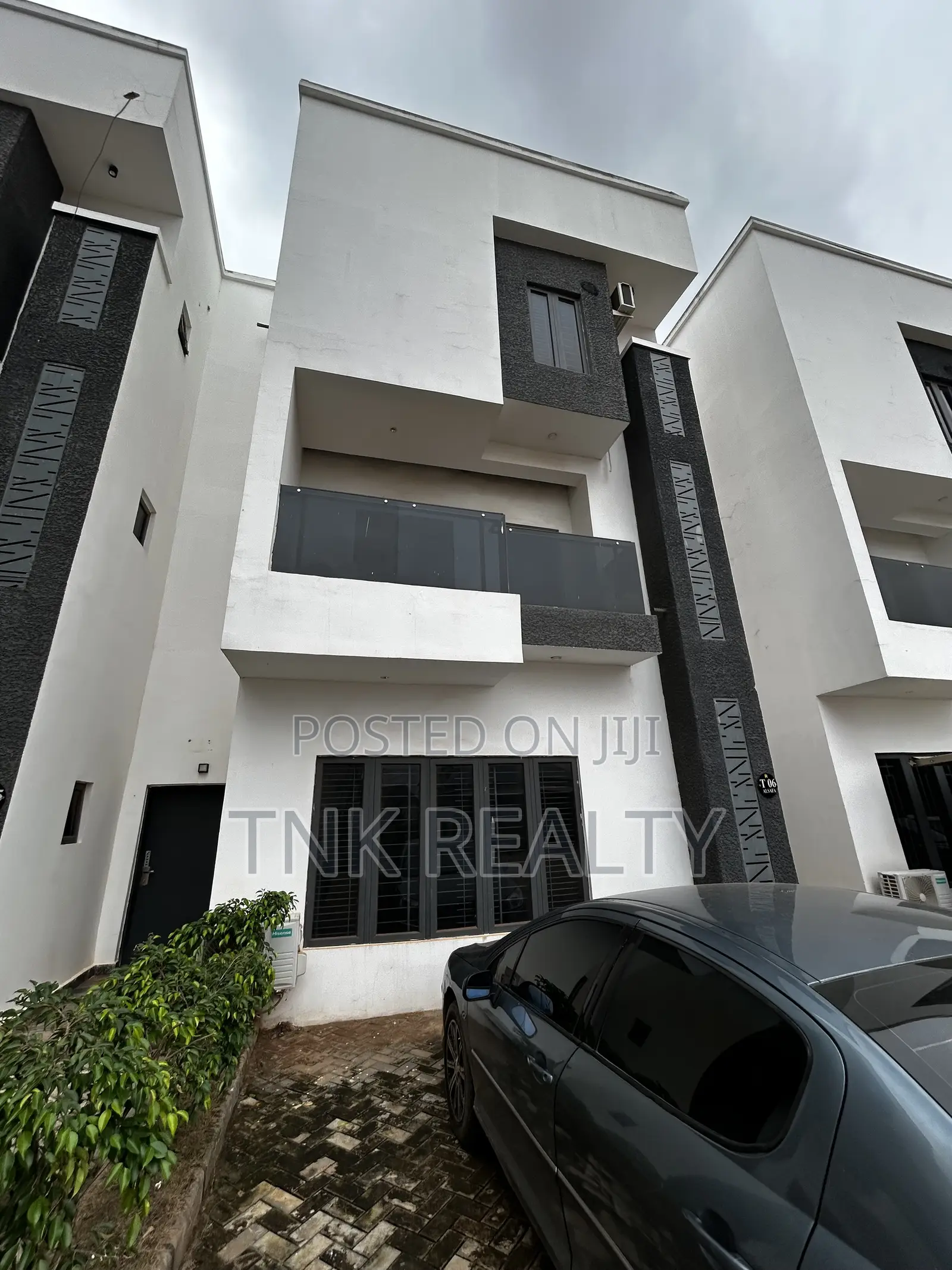 Newly Built Terrace Duplex With BQ