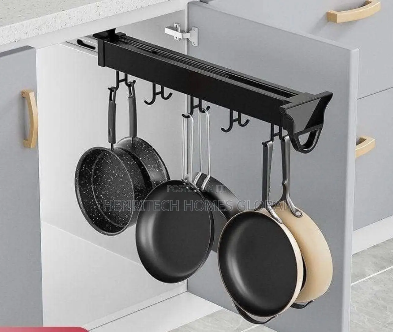 Pull-Out Frying Pan Rack
